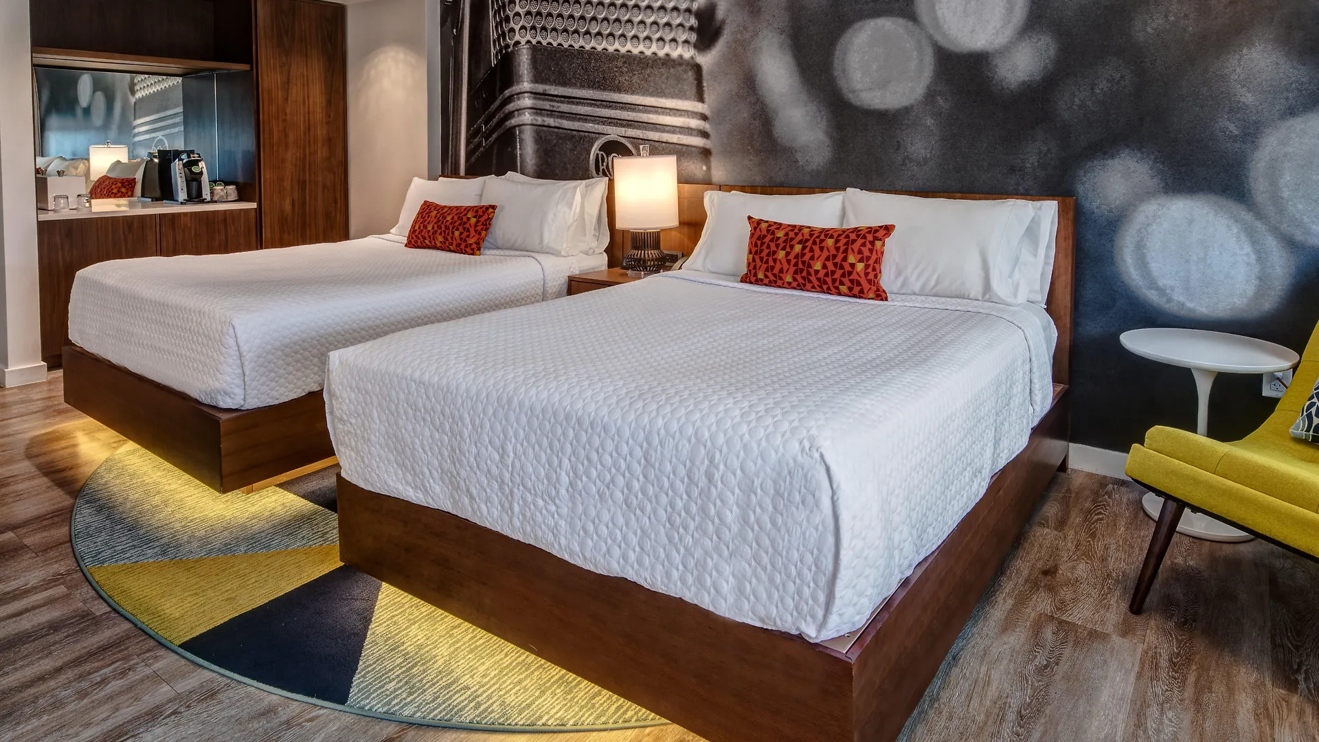 Econo Lodge Downtown Memphis Hotel